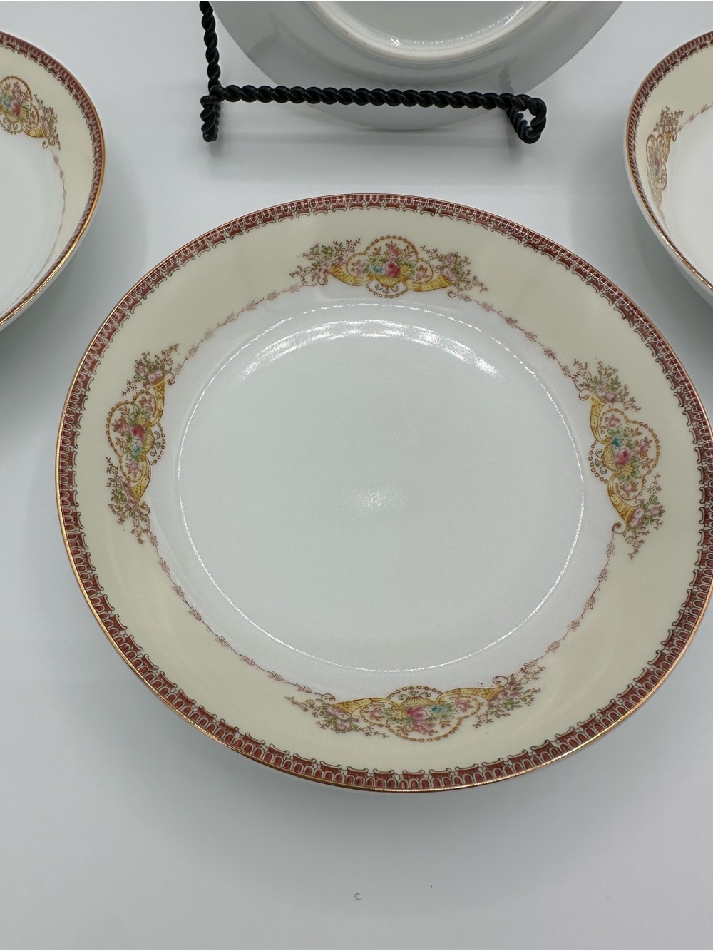 Vintage Meito China Hand Painted  Ceramic Lunch Plates / Soup Bowl - Set of 4